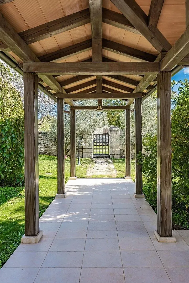 Villa Gimino Pifari 0*,  Kroatië